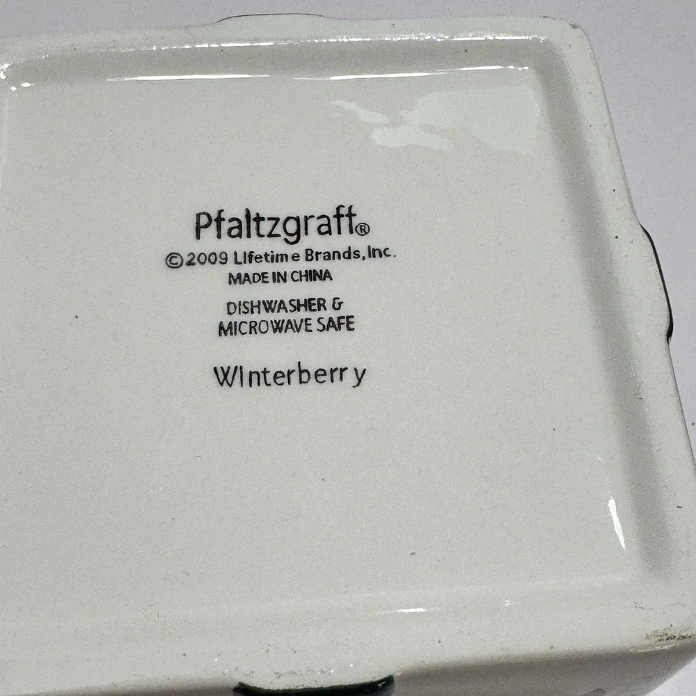 Pfaltzgraff Winterberry Candy Box Trinkets Tea Box Lid Berries Bow Christmas